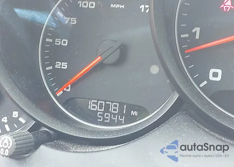 2017 Porsche Cayenne Platinum Edition z USA, uszkodzony, nr VIN WP1AA2A24HKA83525